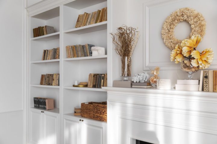living-room-interior-design-with-bookcase